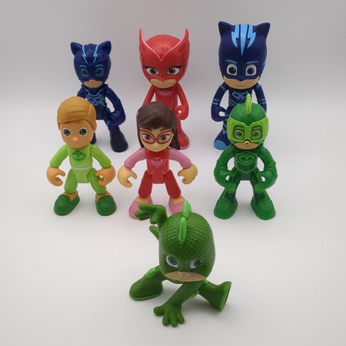 Masks character figures - pj,